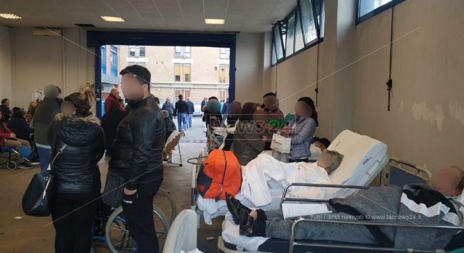 Evacuato il pronto soccorso dell’ospedale di Cosenza