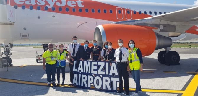 Il primo volo da Ginevra a Lamezia