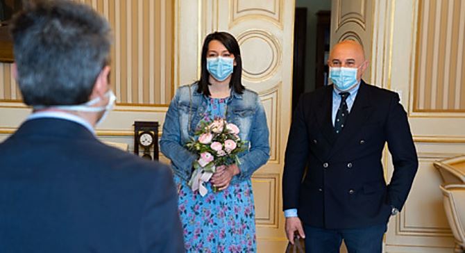 Parma, il matrimonio dei due medici (foto ansa)