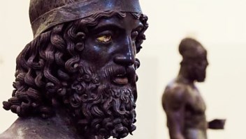 I Bronzi di Riace, foto dalla pagina fb del Museo di Reggio Calabria 