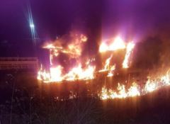 Camion in fiamme sull'autostrada nel Cosentino, disagi e rallentamenti