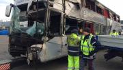 Autobus partito dalla Calabria si ribalta sulla A1: tre feriti gravi