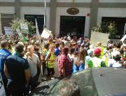 Marrelli hospital, continua la protesta: occupato l’ufficio di Scura VIDEO