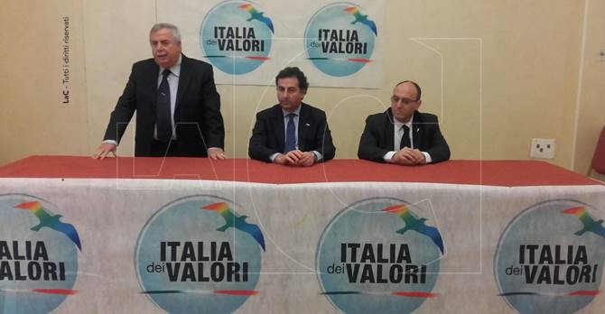 La conferenza stampa di Italia dei Valori a Lamezia