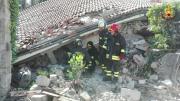 Terremoto, i Vigili del fuoco Calabria tra le macerie